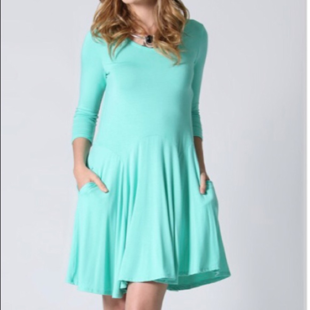 👗NWOT Mint Side Pocket Flared Skater Dress